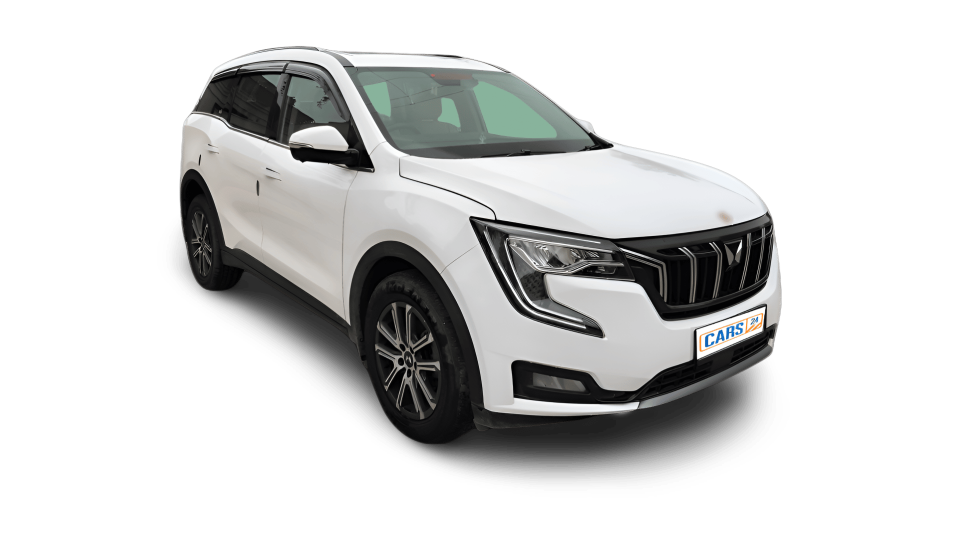 2021 Mahindra XUV700 - SUV - Petrol - Manual - ₹15.28 lakh